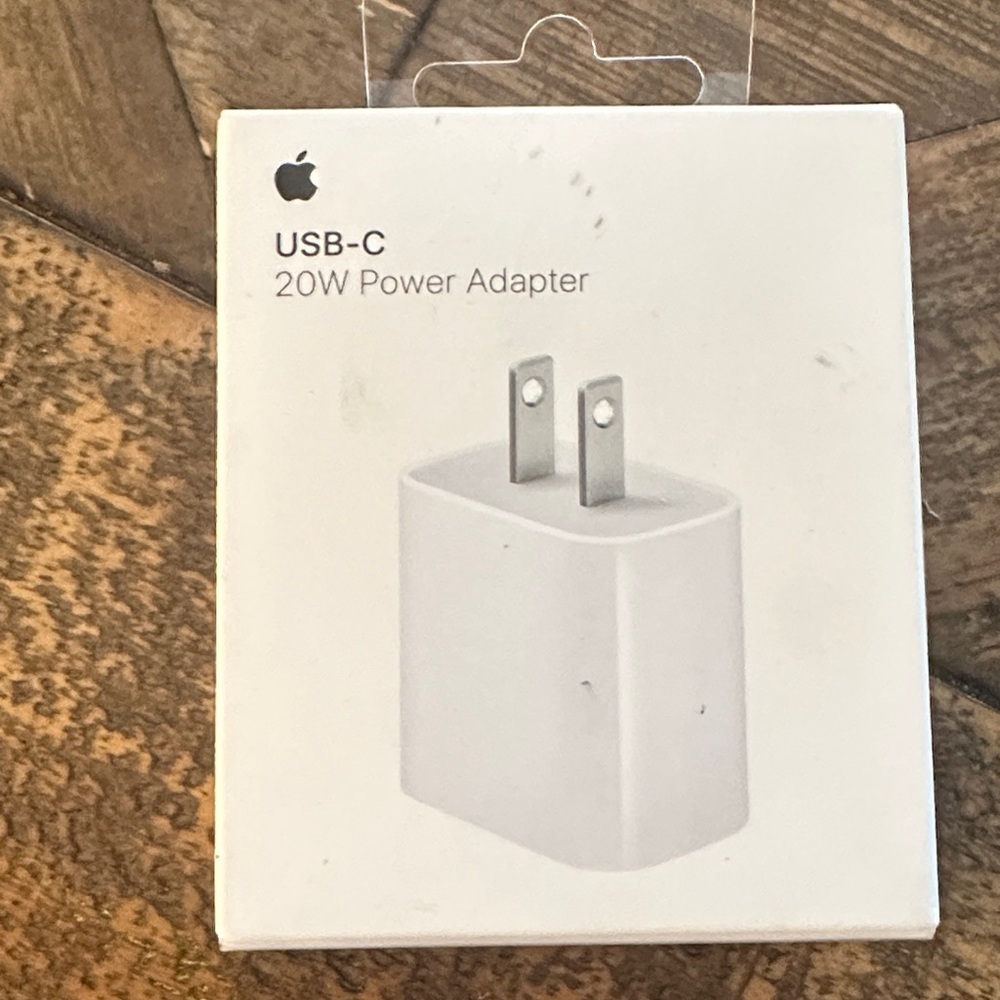 Apple 20W USB-C Power Adapter - Sleek White